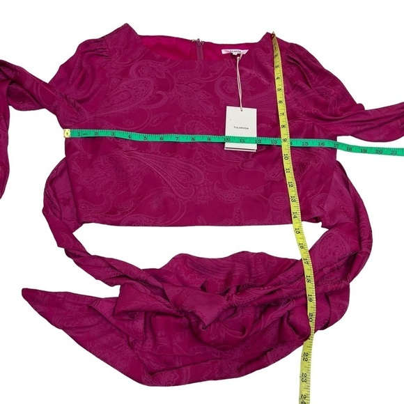 Tularosa Divinity Top in Fuchsia - Picture 8 of 10